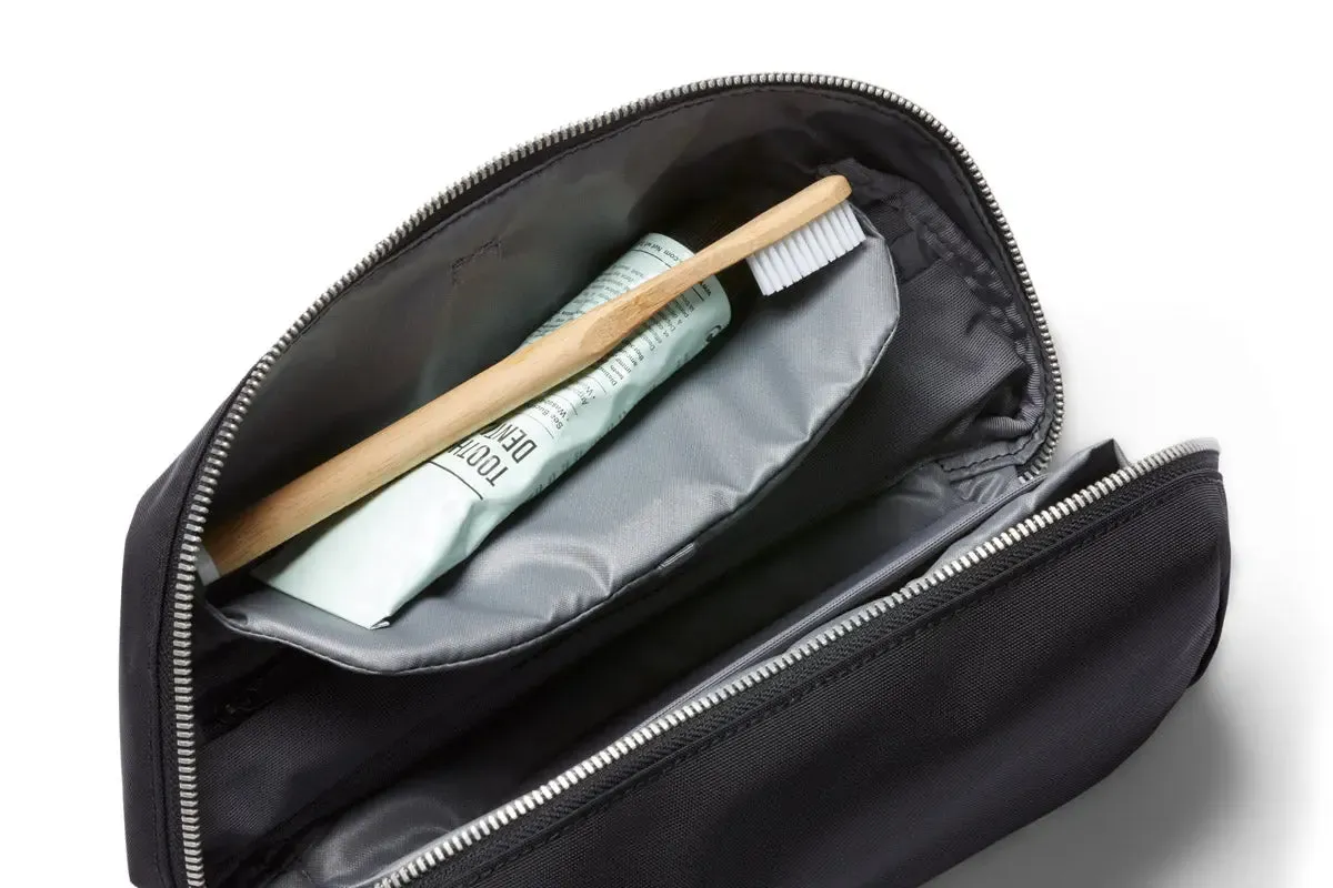 BELLROY - TOILETRY KIT PLUS