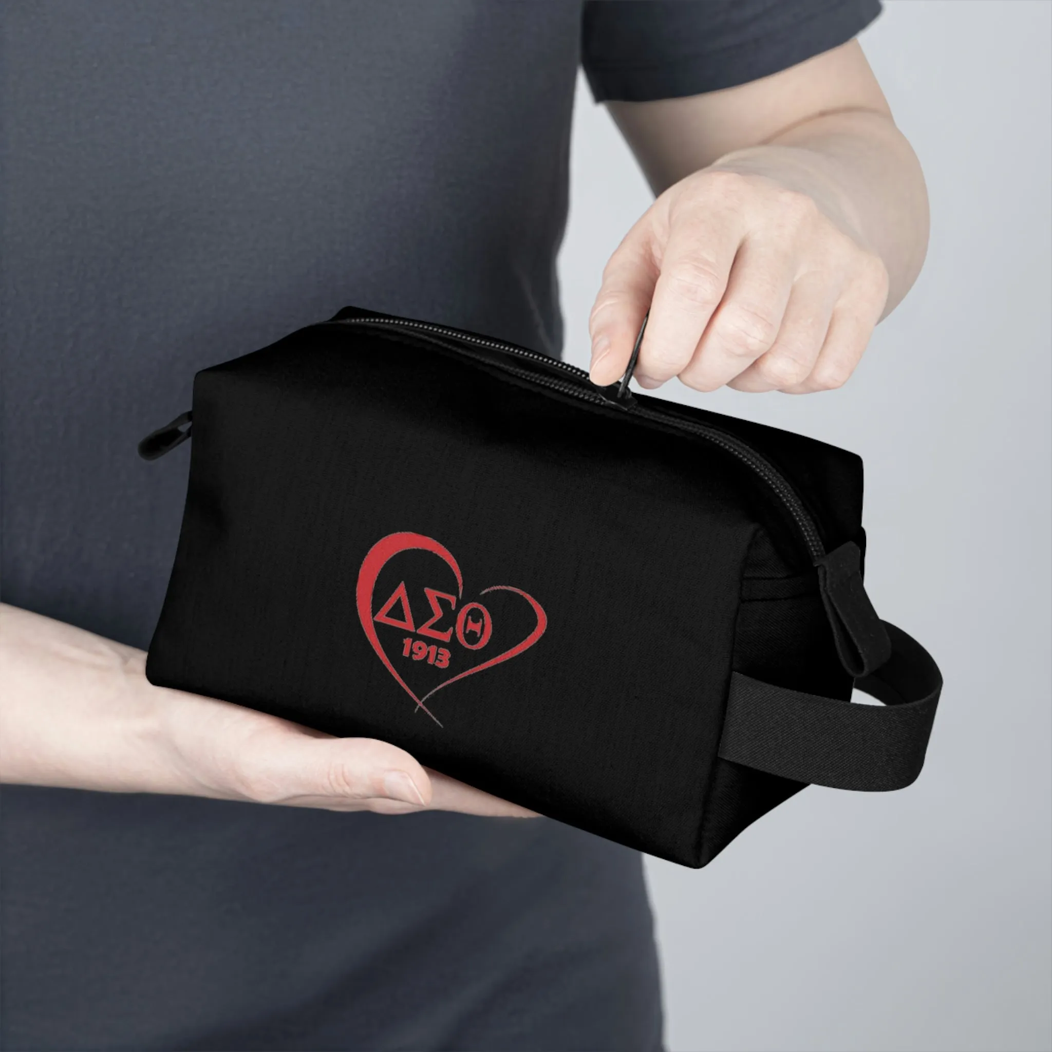 DST Heart Toiletry Bag