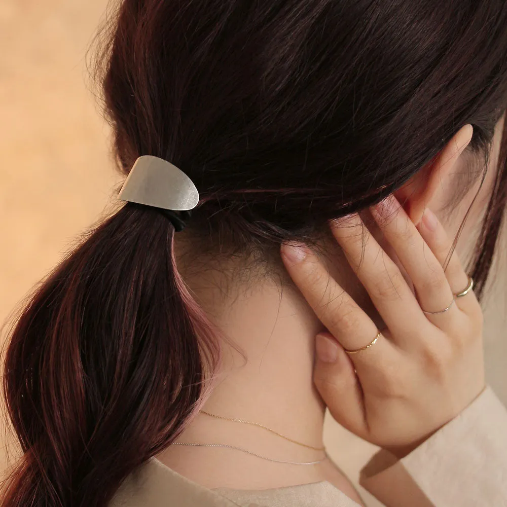 Oval Arch Ponytail Holder