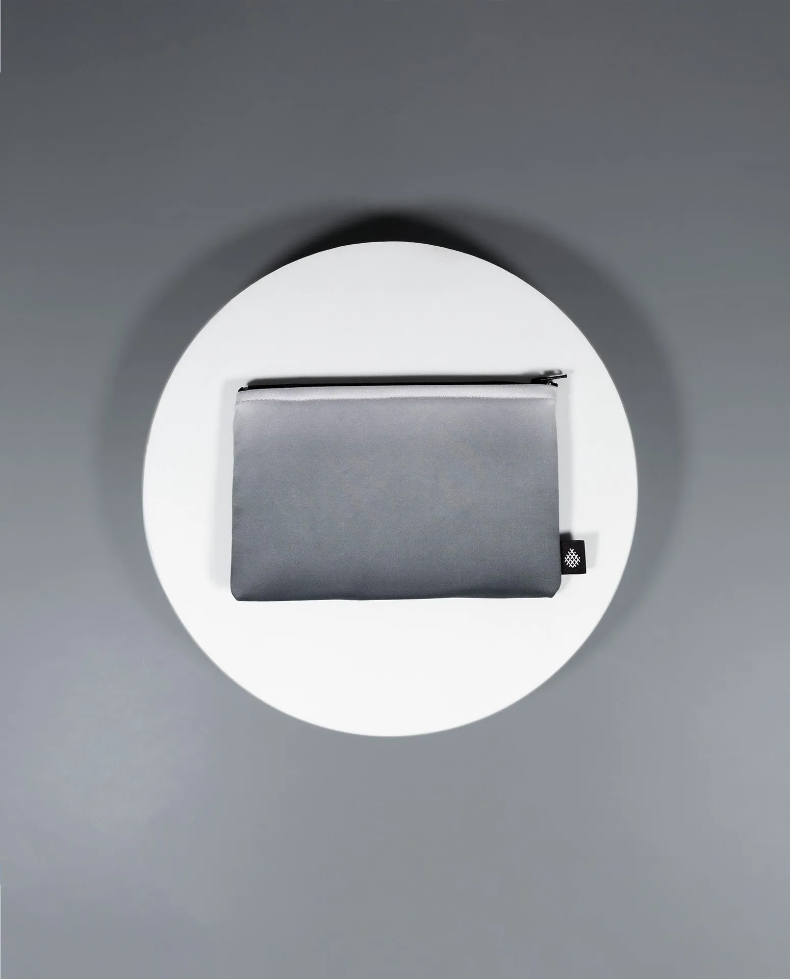 Pouch Small Charcoal Gray