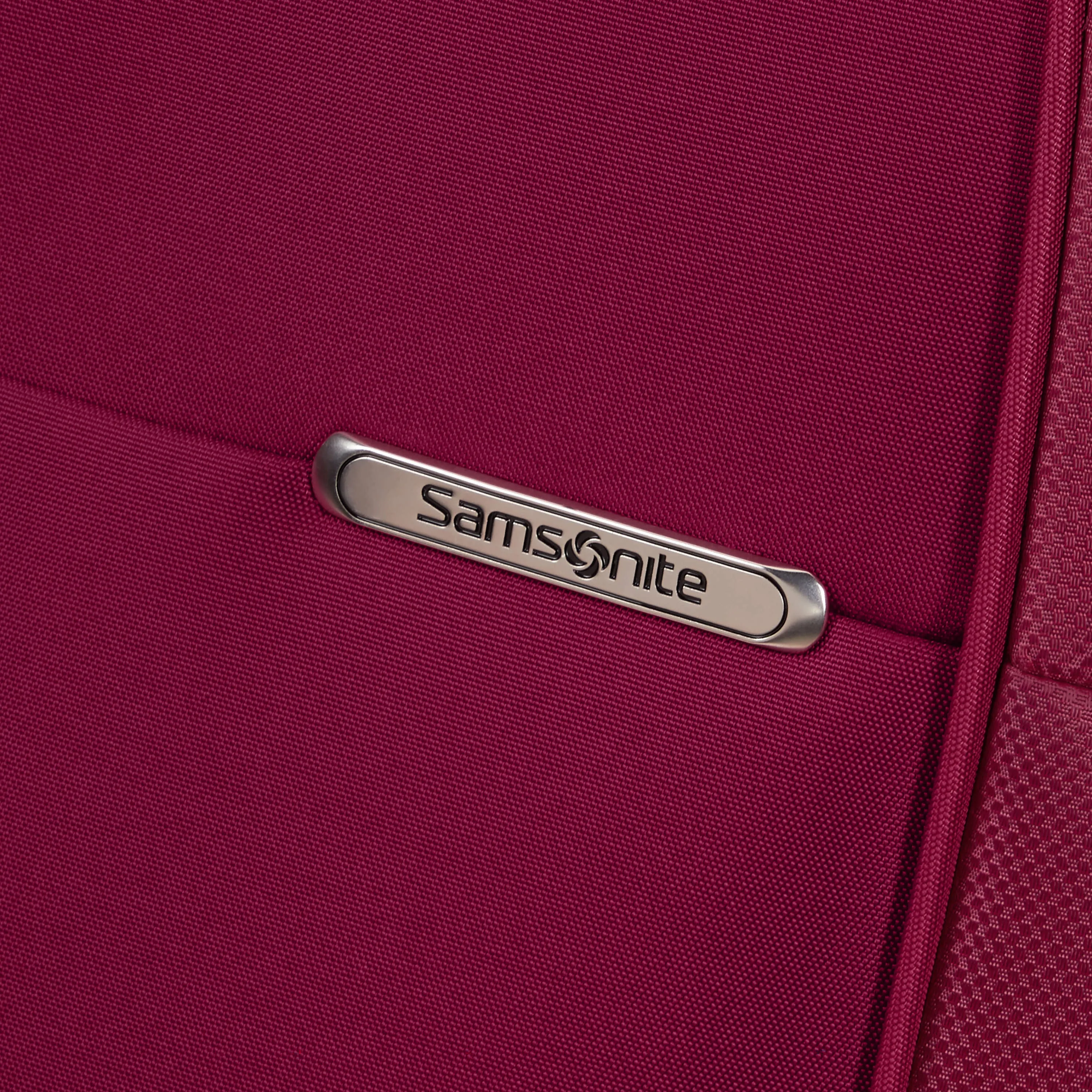 Samsonite D'Lite Spinner Carry-on